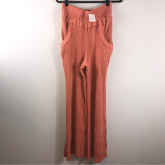 Free People Beach Serena Ribbed Coral Oversize Pockets Knit Flare Pants - Picture 4 of 7